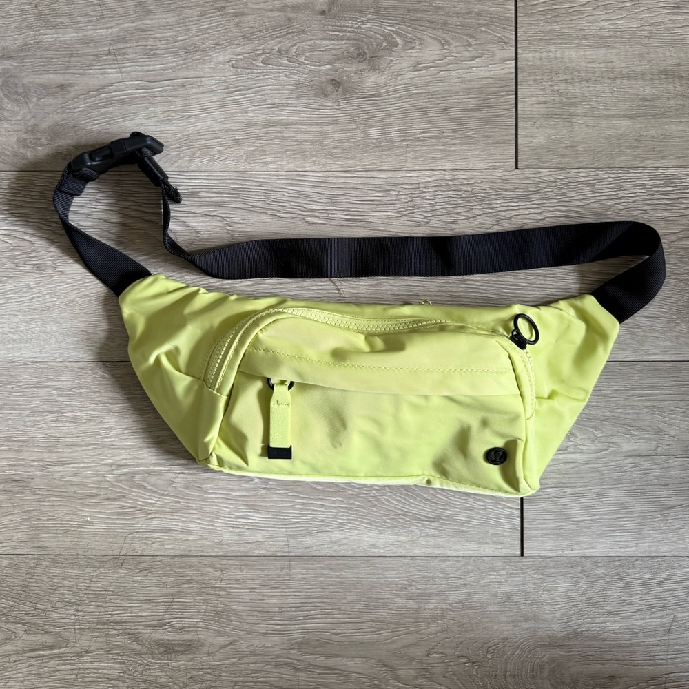 Lululemon On The Beat Belt Bag